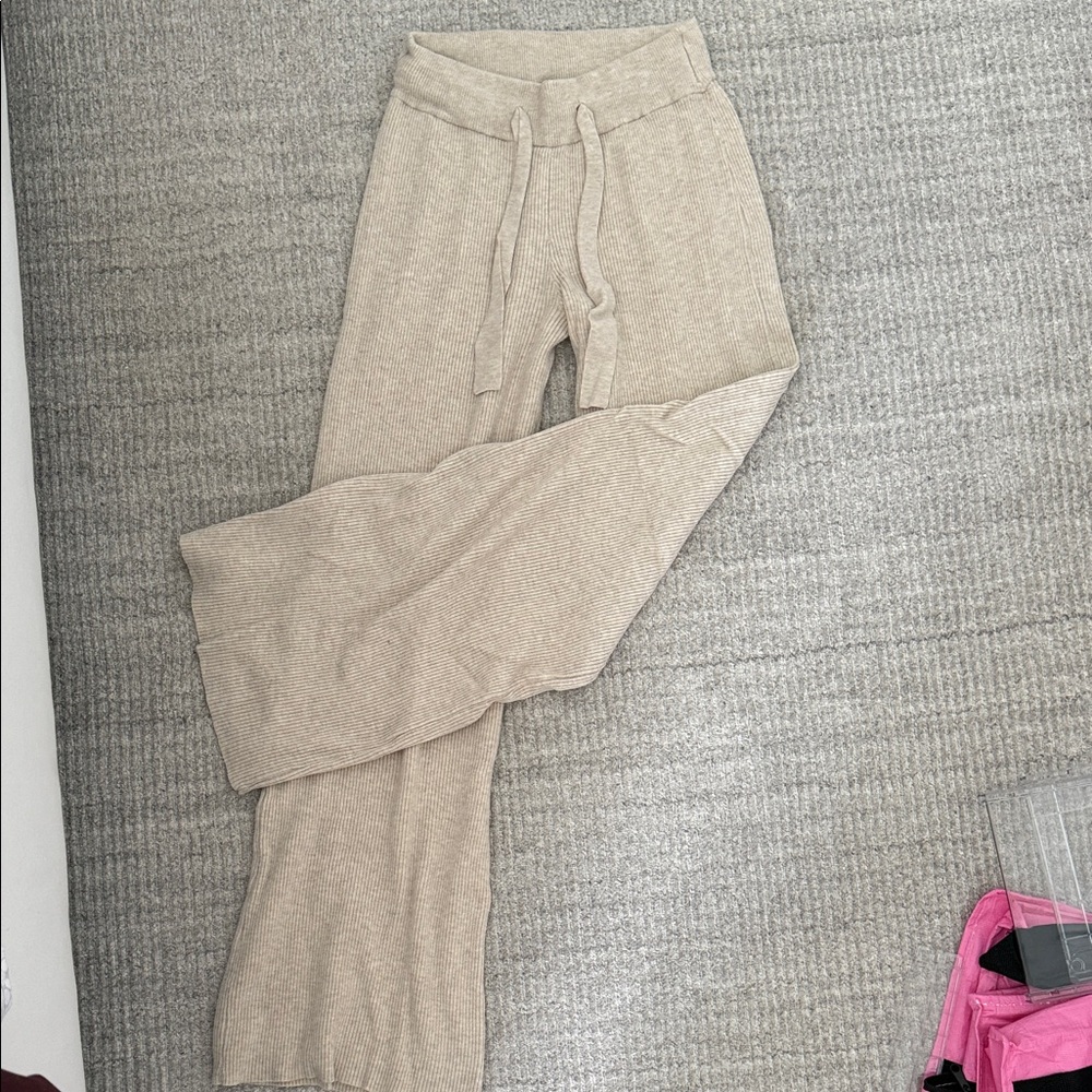 Gilly Hicks Beige Ribbed Knitwear